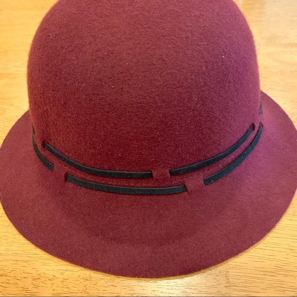 Sunday Afternoons‎ Maroon Wool Felt Cloche Hat - Picture 2 of 13